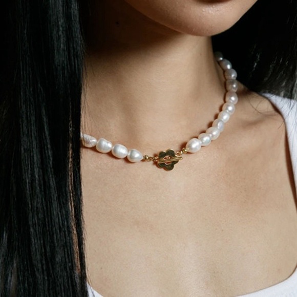 Pearl Necklace with Gold Flower Clasp - Picture 1 of 5